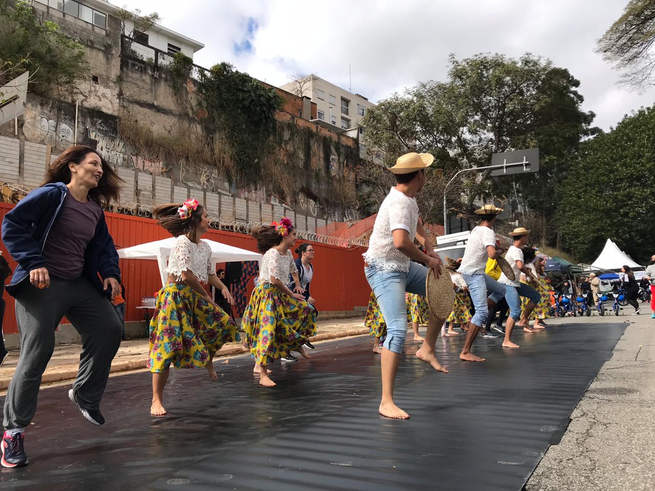 Foto da oficina de dança